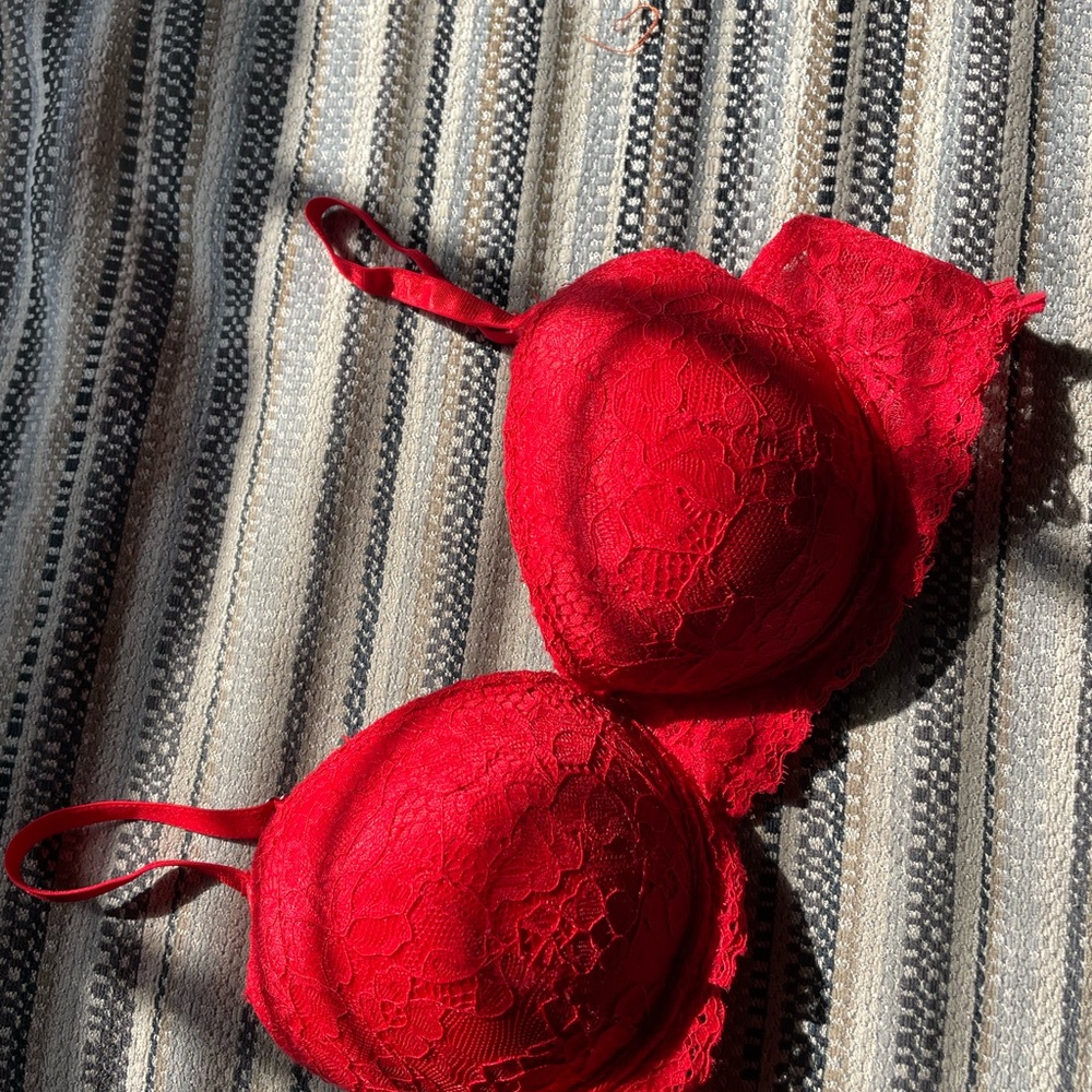 Red Lace & Satin Push-Up Bra ❤️ (with Adjustable Straps)